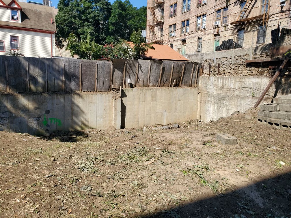 Perry Ave Site Photos8..24 (1)